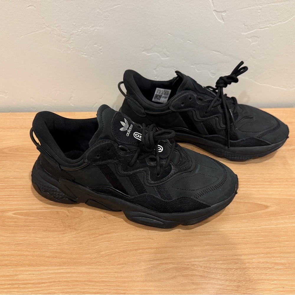 Adidas Women's Black Sneakers - Picture 4 of 9